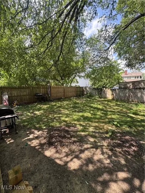 237 Gates Ave, Elyria, OH 44035 photo 20