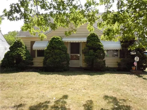 373 E 232nd St, Euclid, OH 44123