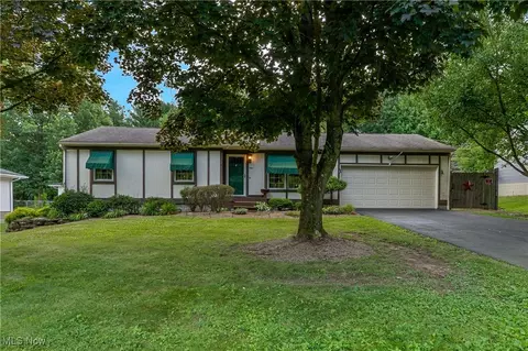 1794 Warner Ave, Mineral Ridge, OH 44440