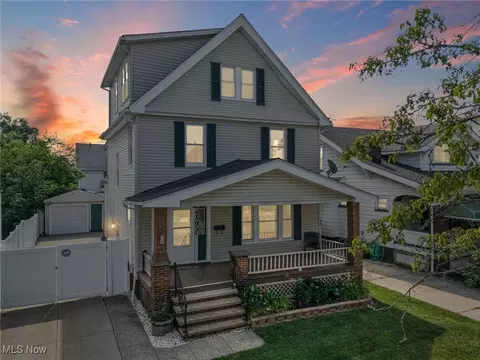 4305 W 49th St, Cleveland, OH 44144