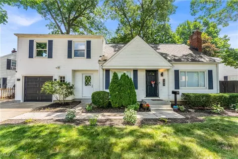 145 Sheldon Dr, Akron, OH 44313