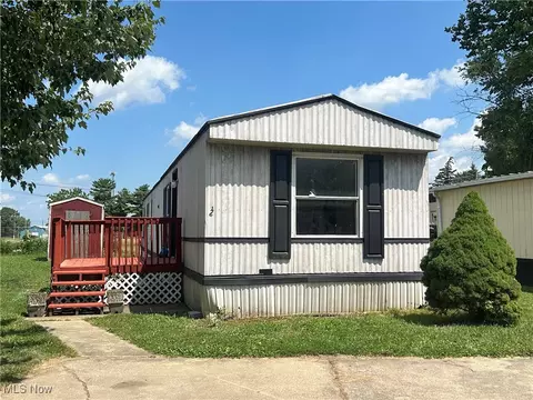 152 N Main St #2, New London, OH 44851