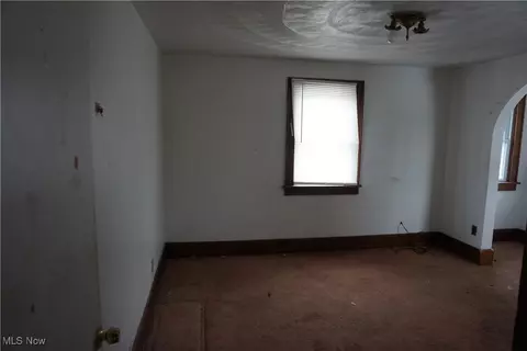 Living - 1088 Packard Dr, Akron, OH 44320 photo 3 of 3