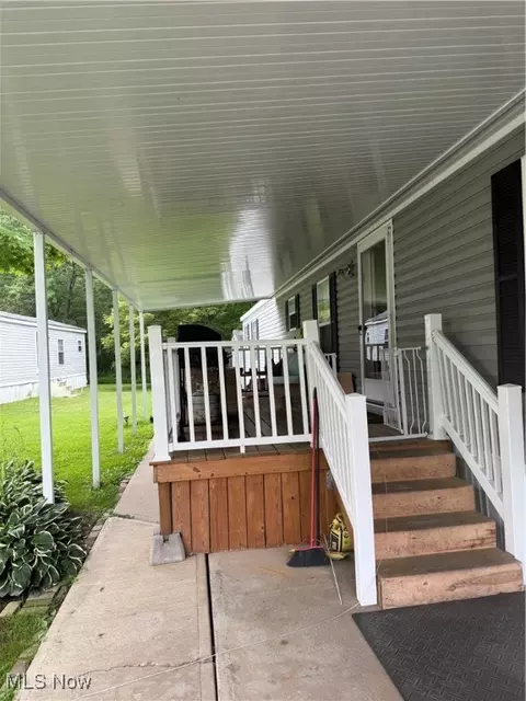 Exterior - 3925 N Ridge E, Ashtabula, OH 44004 photo 2 of 2