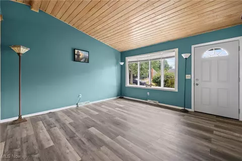 842 Hollywood Blvd, Elyria, OH 44035 photo 6
