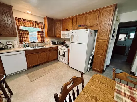 939-941 Fifth St, Struthers, OH 44471 photo 4