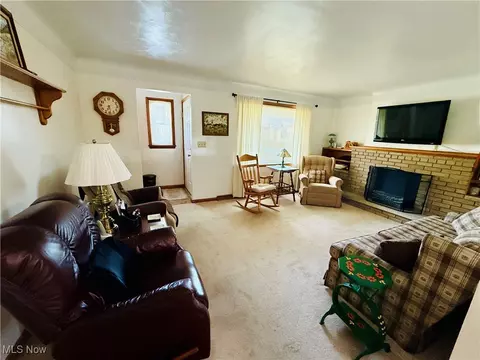 939-941 Fifth St, Struthers, OH 44471 photo 2