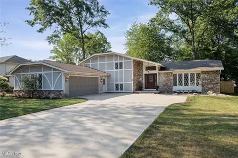27642 Whitehill Cir, Westlake, OH 44145
