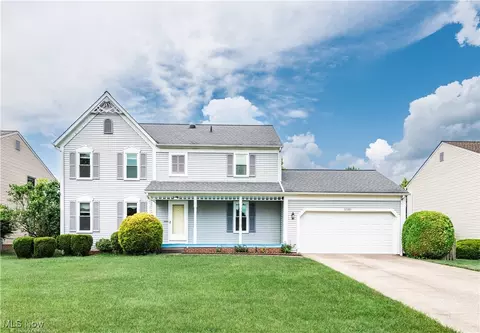 32389 S Roundhead Dr, Solon, OH 44139 photo 1