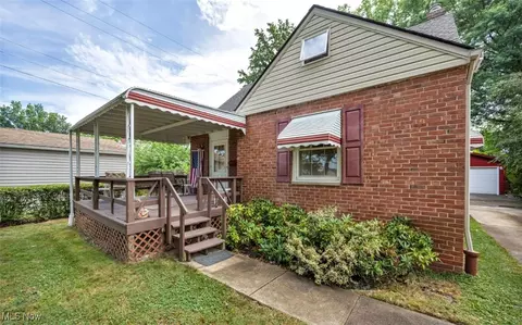 681 E 254th St, Euclid, OH 44132 photo 3