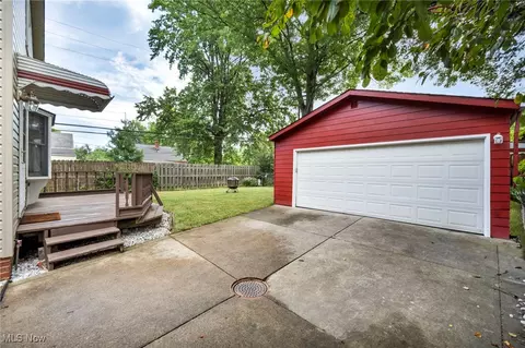 681 E 254th St, Euclid, OH 44132 photo 26