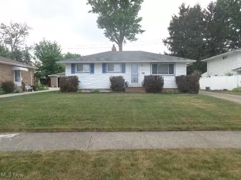 9207 Harrow Dr, Parma, OH 44129