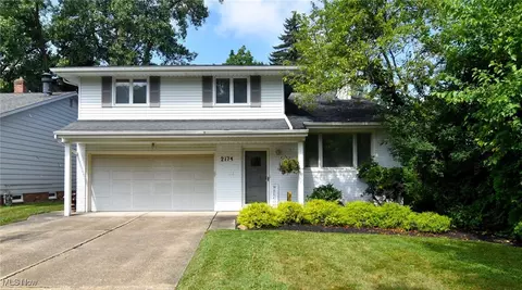 2174 Halcyon Rd, Beachwood, OH 44122