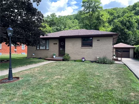 1108 Second Ave, New Cumberland, WV 26047