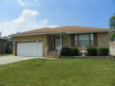 4234 Dawncliff Dr, Brooklyn, OH 44144