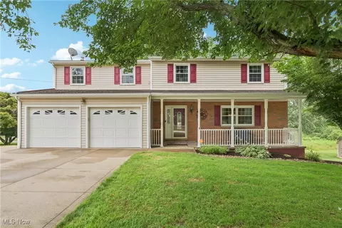 520 E Caston Rd, Uniontown, OH 44685