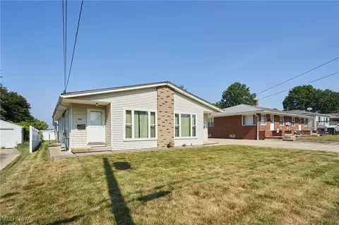 600-602 Hillman Rd, Akron, OH 44312
