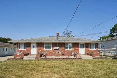 594-596 Hillman Rd, Akron, OH 44312