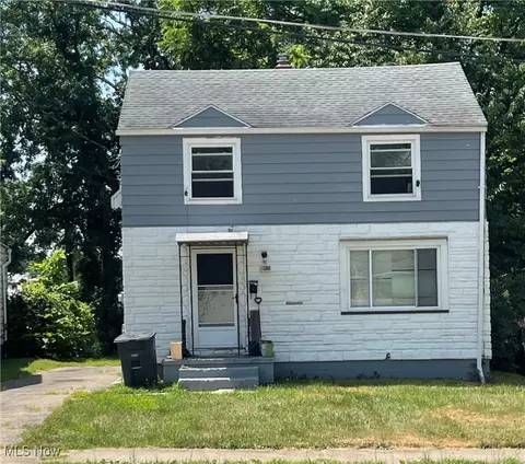 472 Keck St, Akron, OH 44305