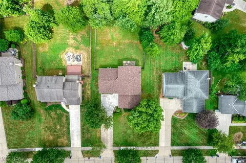 View/Area - 37123 Deer Run, Solon, OH 44139 photo 1 of 2