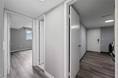 Entry Way - 37123 Deer Run, Solon, OH 44139 photo 2 of 4