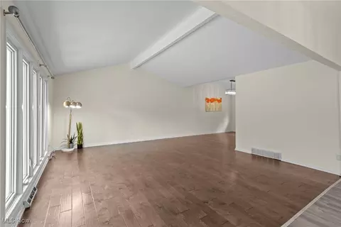 Living - 37123 Deer Run, Solon, OH 44139 photo 2 of 8