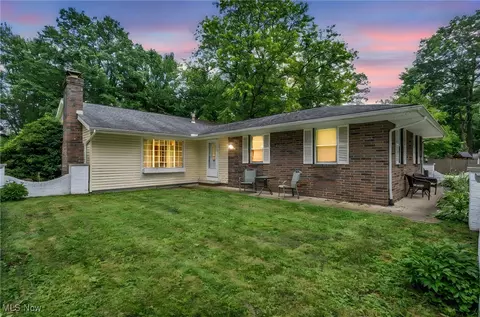 6590 Dale St NW, Massillon, OH 44646