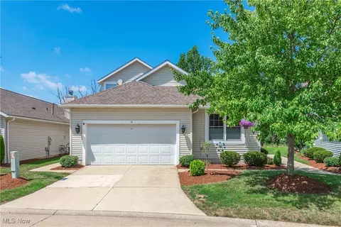 1168 N Jefferson St #13, Medina, OH 44256