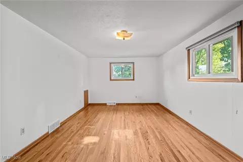 6584 Brookland Ave, Solon, OH 44139 photo 29