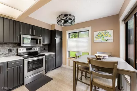 4533 Saint James Cir NW, Canton, OH 44708 photo 9