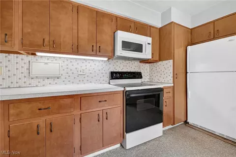 8471 Broadview Rd, Broadview Heights, OH 44147 photo 7