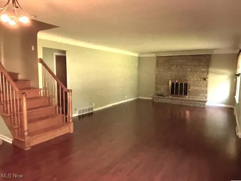 Living - 7005 Paxton Rd, Boardman, OH 44512 photo 1 of 3