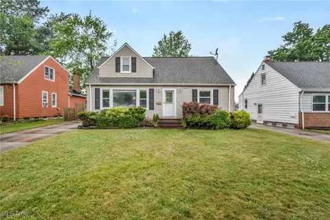 1714 Gilbert Dr, Mayfield Heights, OH 44124