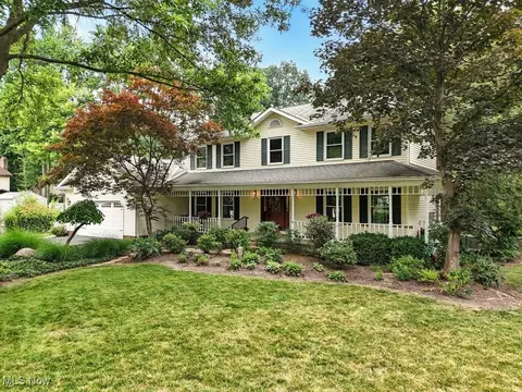 4143 Kinglet Dr, Stow, OH 44224