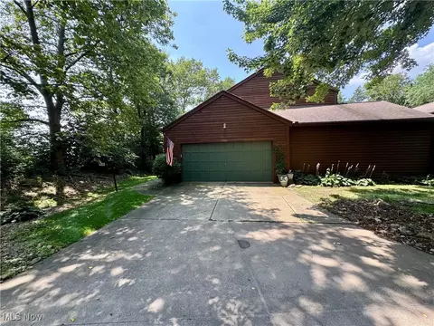 5058 Monticello Ave NW, Canton, OH 44708