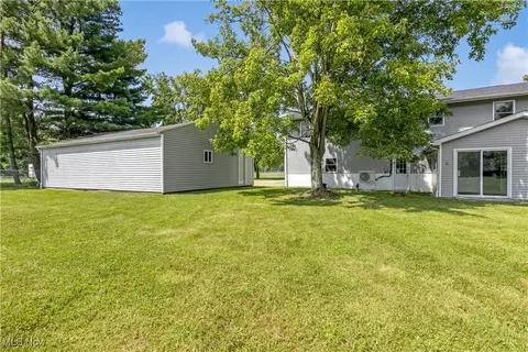 Exterior - 2948 Warner Rd, Fowler, OH 44418 photo 7 of 7