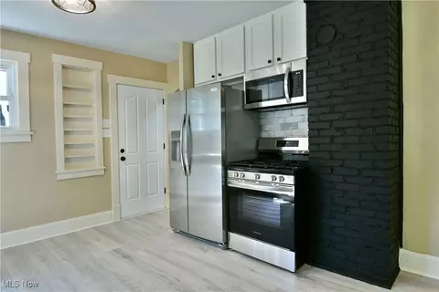 Other - 726 5th St, Struthers, OH 44471 photo 4 of 11