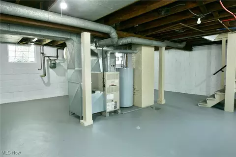 Other - 726 5th St, Struthers, OH 44471 photo 8 of 11