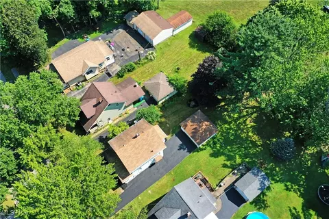 View/Area - 726 5th St, Struthers, OH 44471 photo 2 of 2
