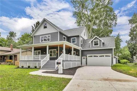 29305 Osborn Rd, Bay Village, OH 44140