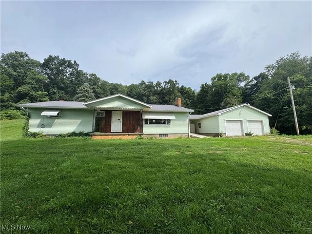 3265 Yorkview Rd SW, New Philadelphia, OH 44663 | MLS# 5140191 | 11 ...