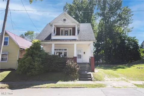 553 E Grant St, Alliance, OH 44601