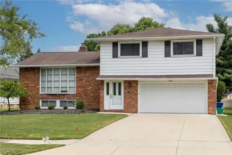 5841 Cantwell Dr, Mayfield Heights, OH 44124