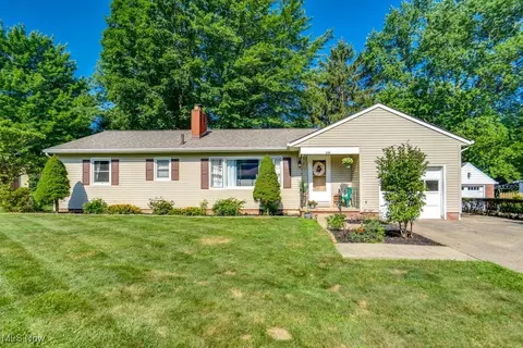 529 Center St, Orrville, OH 44667