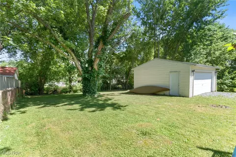 Exterior - 9026 Store Dr, Windham, OH 44288 photo 8 of 12