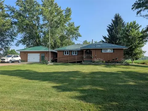 7238 Hatches Corners Rd, Conneaut, OH 44030