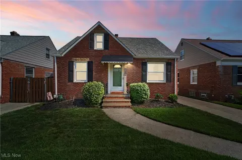 8812 Orchard Ave, Brooklyn, OH 44144