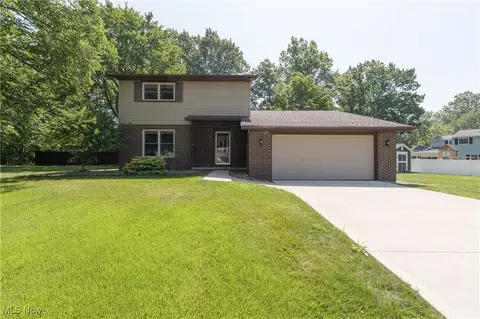 369 Tulip Trl, Wadsworth, OH 44281
