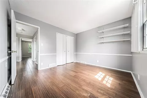 Bedroom - 6854 Colonial Dr #C, Mentor, OH 44060 photo 5 of 6