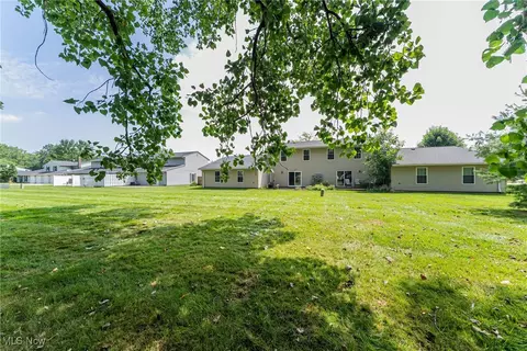 Exterior - 6854 Colonial Dr #C, Mentor, OH 44060 photo 4 of 4